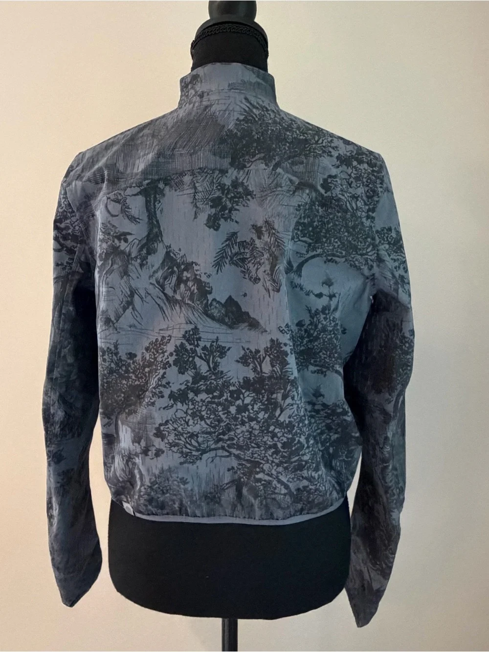 Lululemon Reflective Lightweight Running Jacket